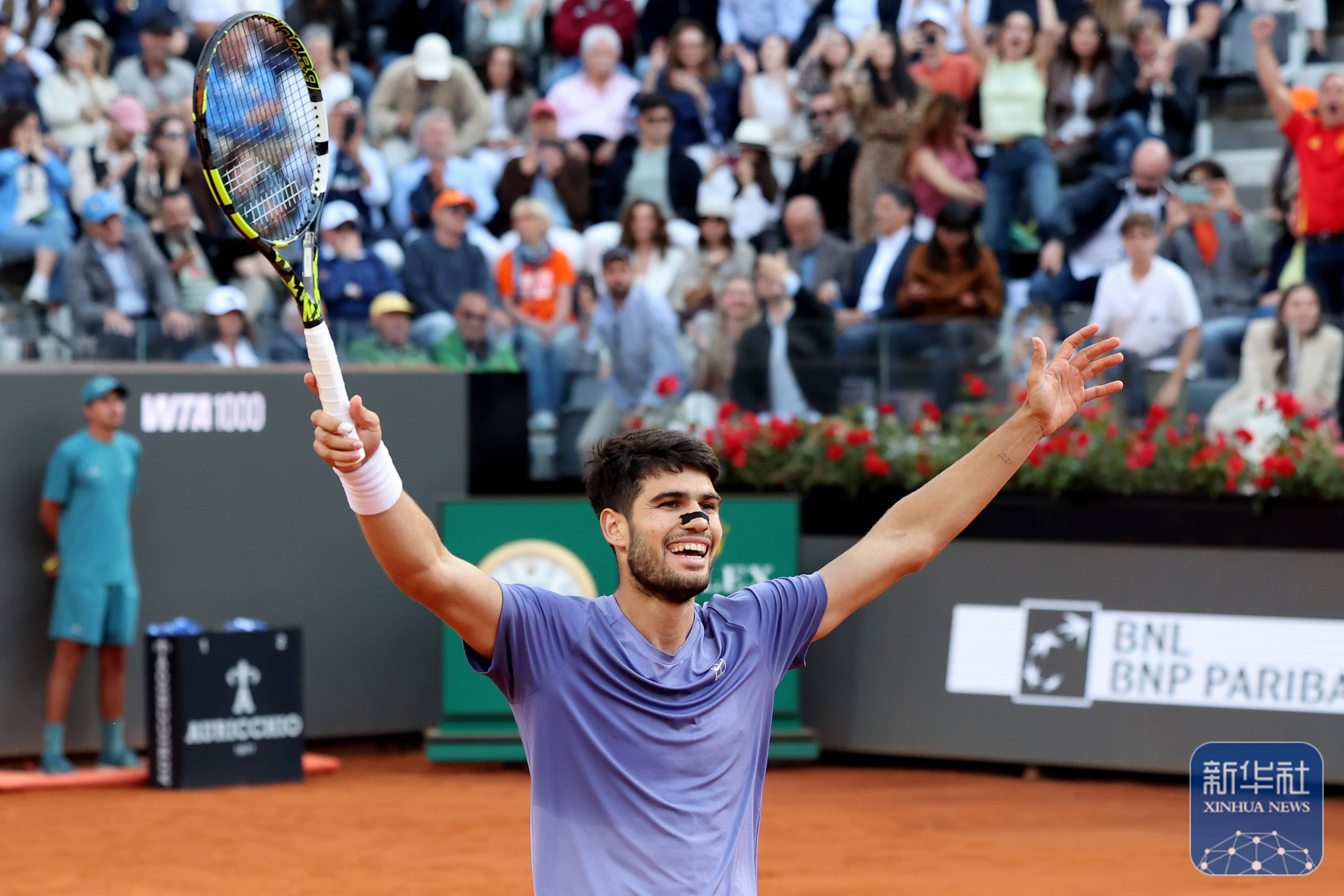 西班牙网球队力克法国网球队，阿尔卡拉斯高光表现