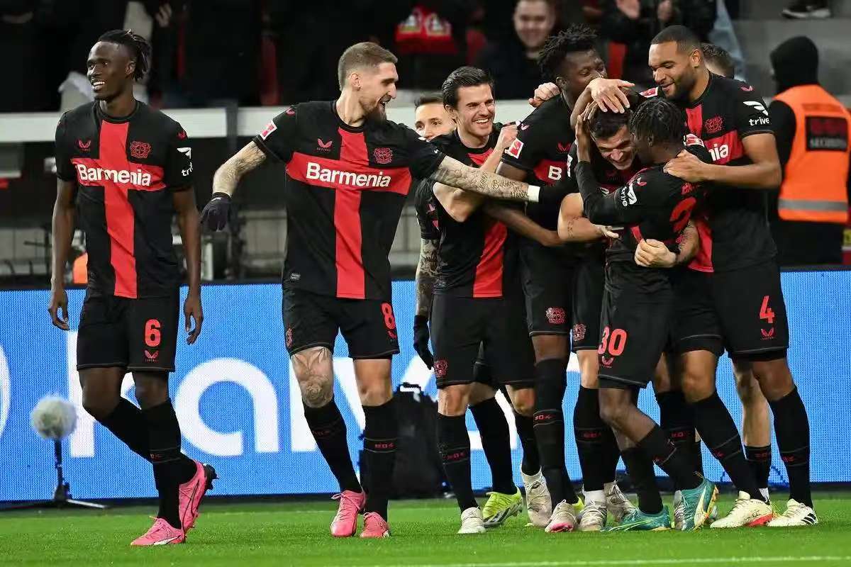 勒沃库森强势曼城,厄德高制霸全场 勒沃库森强势曼城,厄德高制霸全场