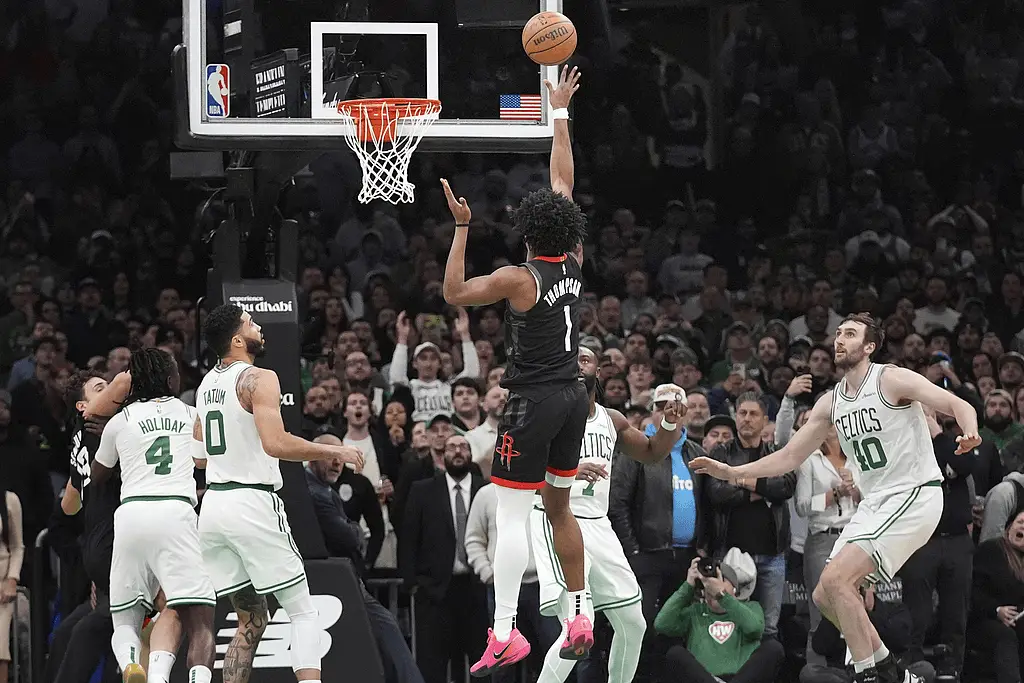 火箭横扫凯尔特人B队，保罗关键制胜