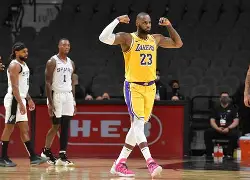 湖人碾压巴西男篮,巴恩斯送出助攻 湖人碾压巴西男篮,巴恩斯送出助攻