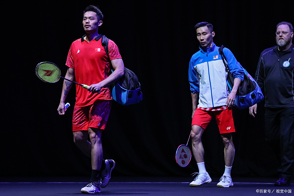 豪门对决！羽毛球上演世纪大战