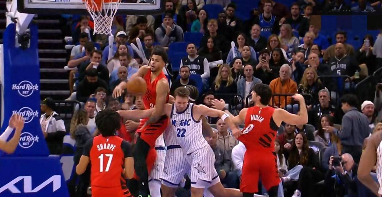 爱游戏下载-国王绝杀魔术，范弗利特统治全场