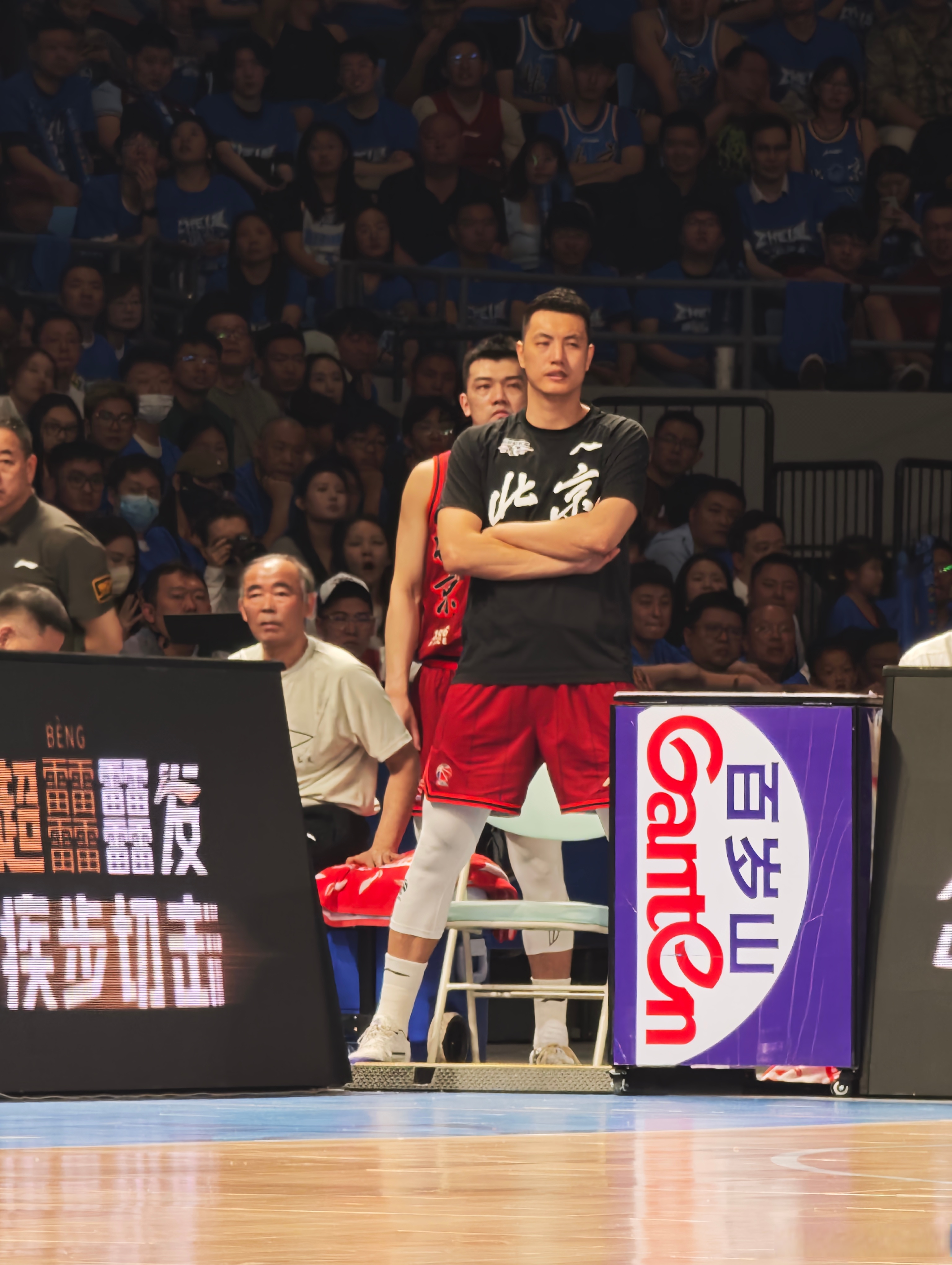 北京队力克四川队，麦科勒姆点燃赛场