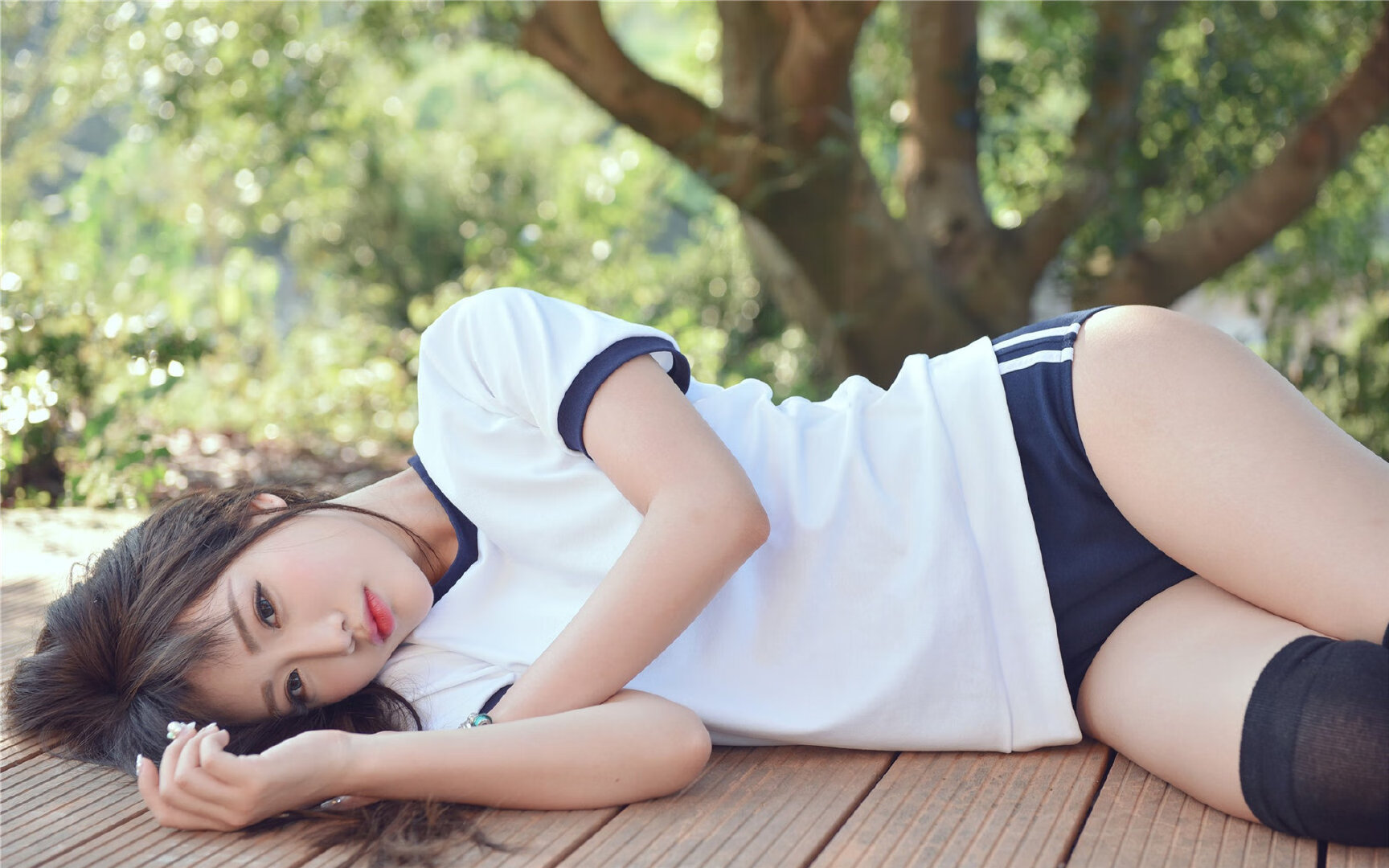 铁蹄踏碎红白王朝，姆巴佩独舞点燃王子公园