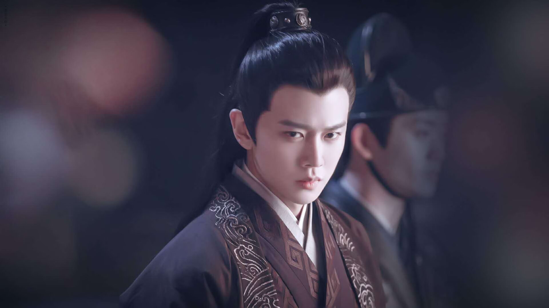 刹车与冲刺，当F1街道赛的攻防艺术遇见篮球场的窒息攻防