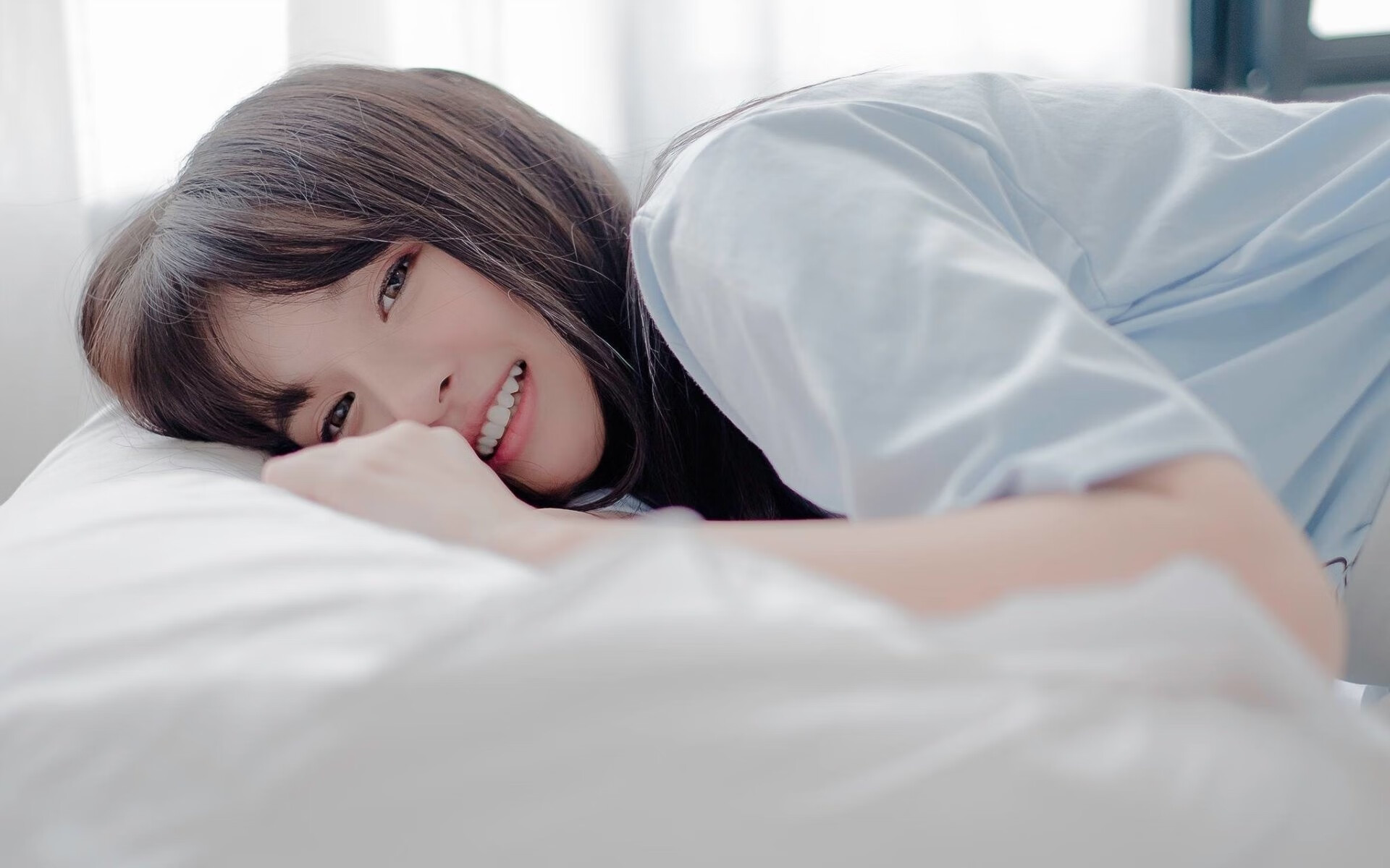 爱游戏官网-无名骑士掀翻快船残阳，布克此刻新王诞生